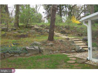 1218 Oliver Road Huntingdon Valley, PA 19006 - Photo 3 of 6