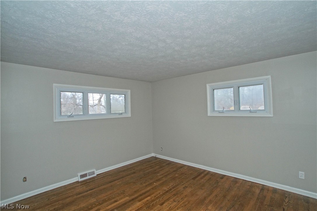 673 Som Center Road Cleveland, OH 44143 - Photo 16 of 34 Gallery Image 16