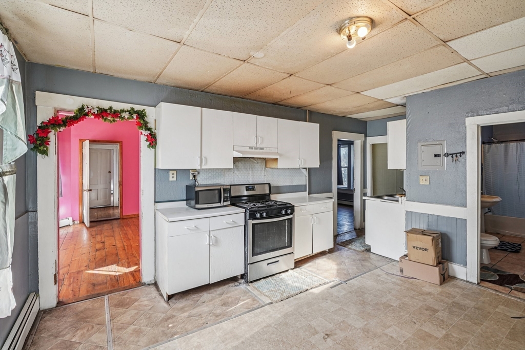 355 Main Street Clinton, MA 01510 - Photo 8 of 37 Gallery Image 8