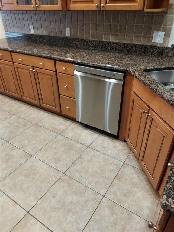 2515 Siena Way Valrico, FL 33596 - Photo 16 of 30