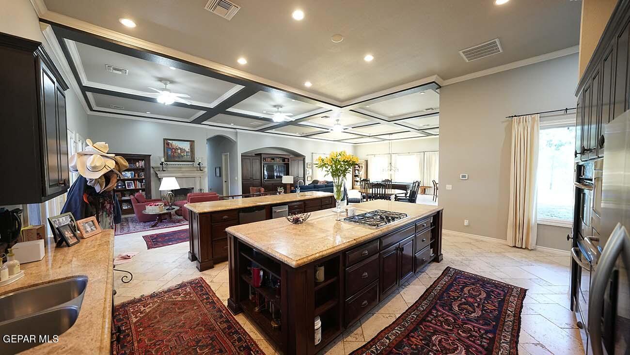 656 Cox Road El Paso, TX 79932 - Photo 8 of 74 DSC02210