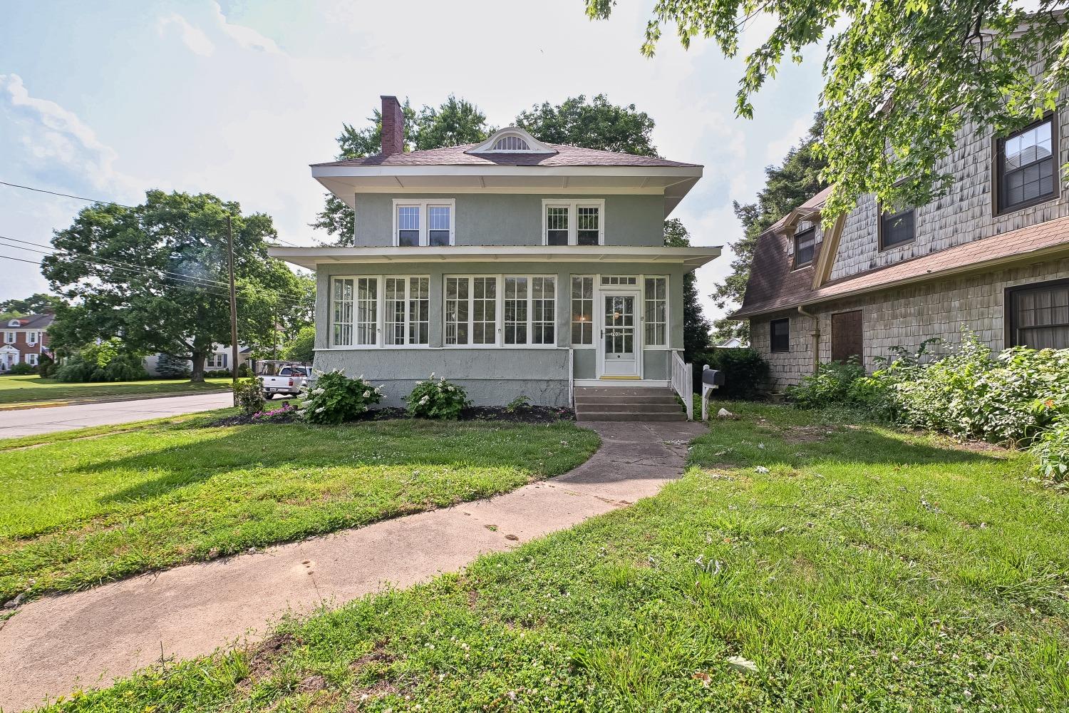 703 Ridge Avenue Lawrenceburg, IN 47025 - Photo 2 of 28 Gallery Image 2