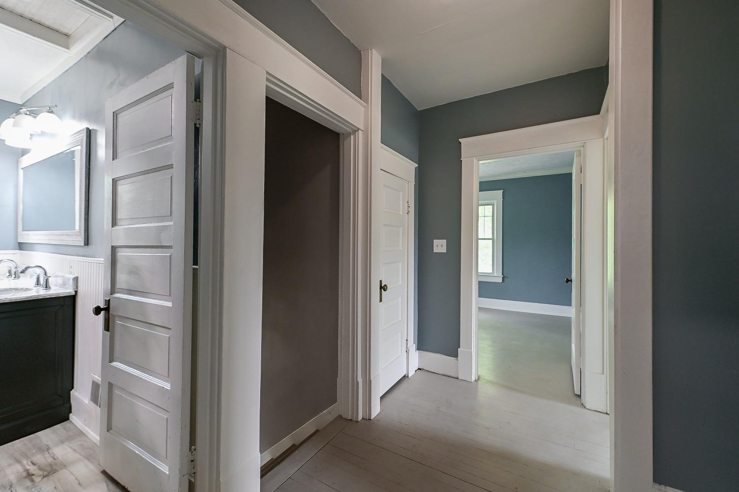 703 Ridge Avenue Lawrenceburg, IN 47025 - Photo 24 of 28 Gallery Image 24