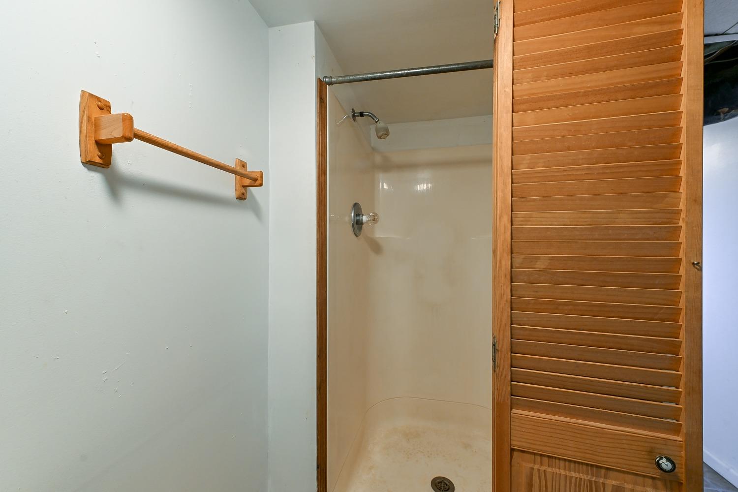 703 Ridge Avenue Lawrenceburg, IN 47025 - Photo 27 of 28 Gallery Image 27