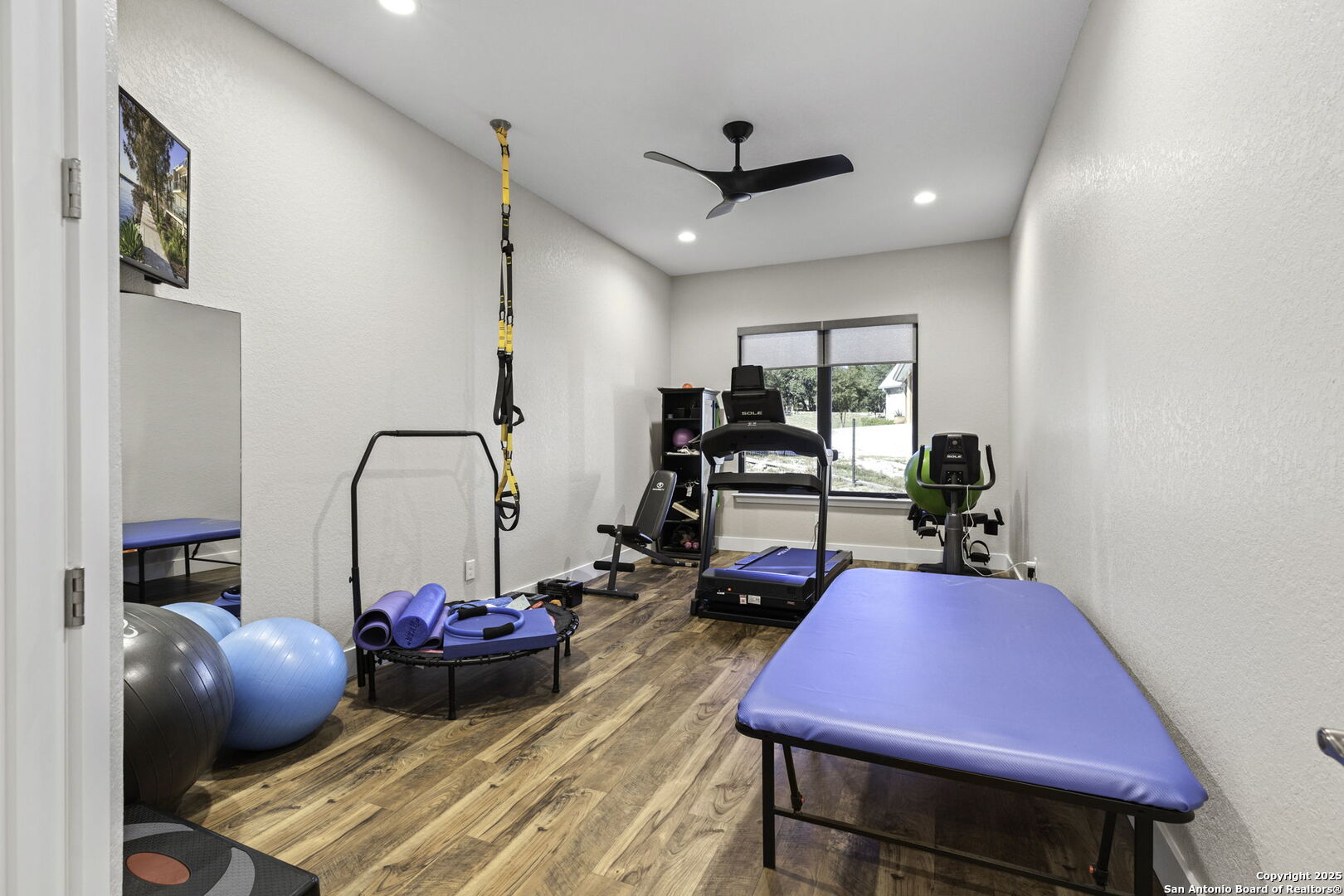 1119 Sunrise Place Spring Branch, TX 78070 - Photo 21 of 53 a room with furniture a air conditioner and a window