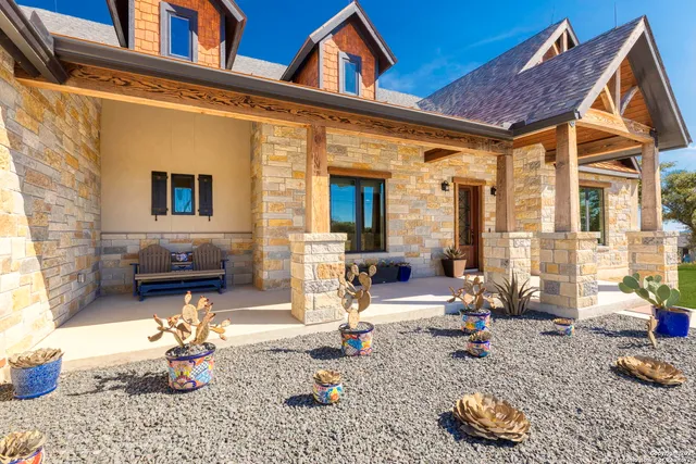 a view of yard with outdoor space