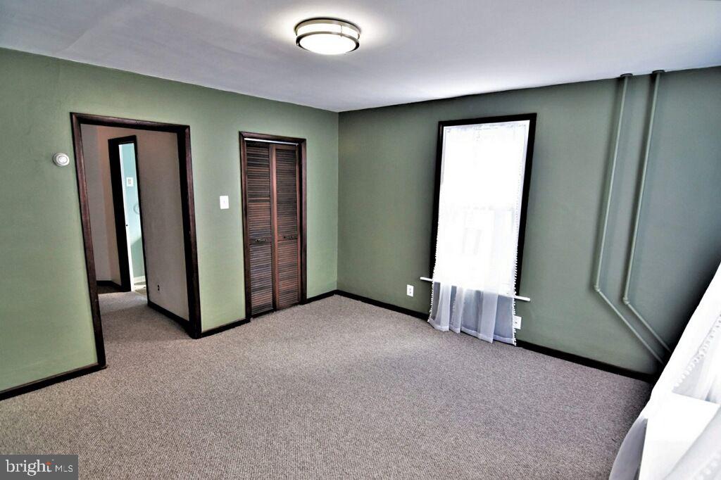 215 Ryers Avenue Cheltenham, PA 19012 - Photo 3 of 12