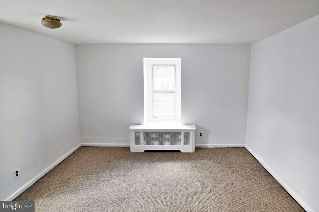 215 Ryers Avenue Cheltenham, PA 19012 - Photo 9 of 12