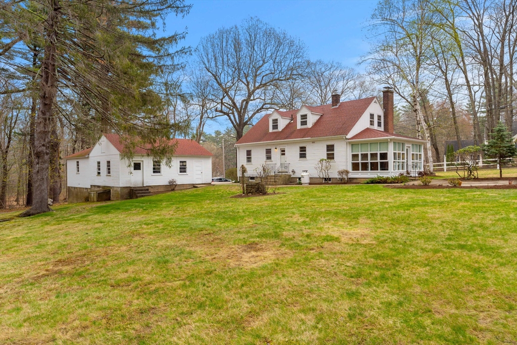 6 West Shore Road Merrimac, MA 01860 - Photo 26 of 35