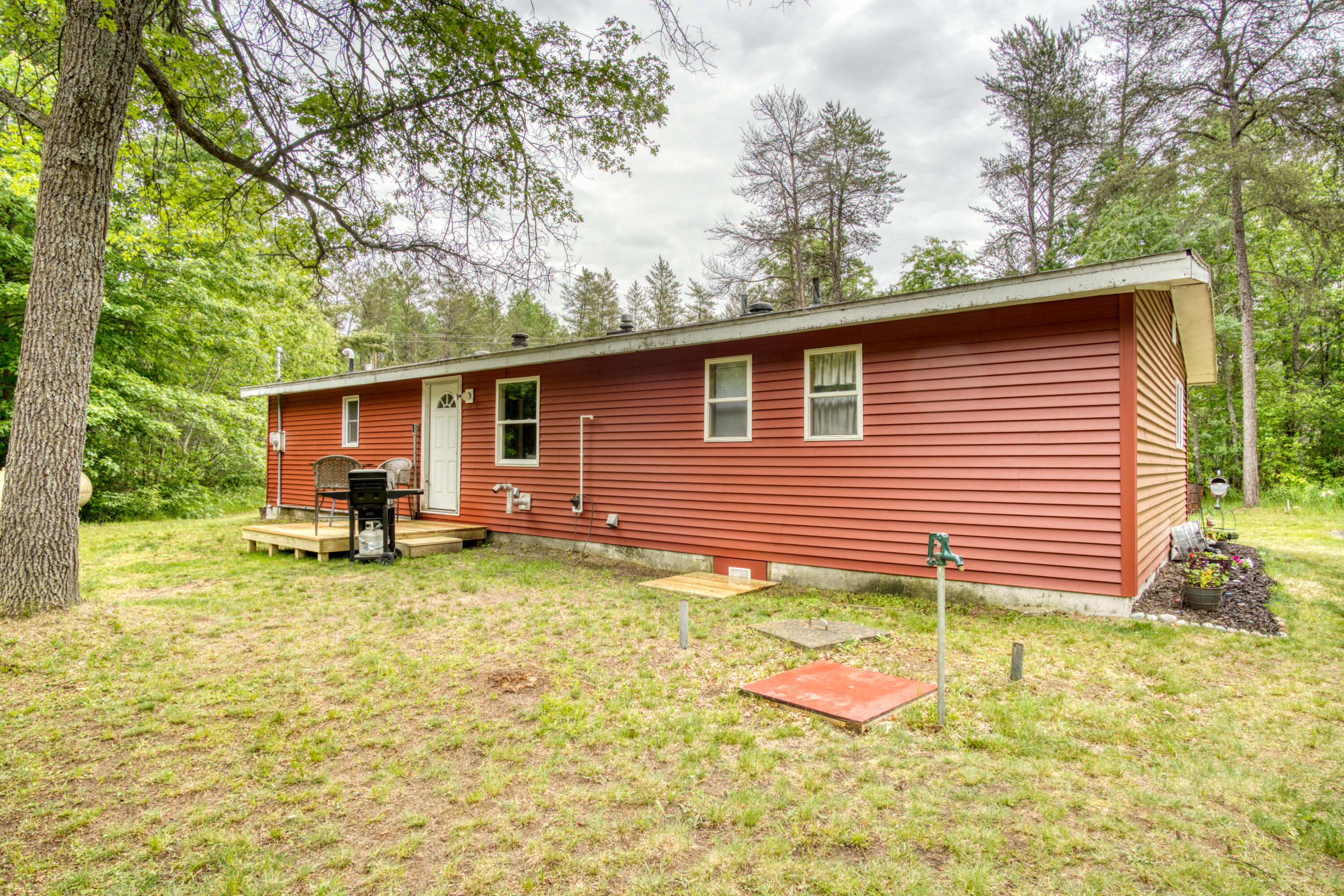 11671 Maple Valley Road Roscommon, MI 48653 - Photo 16 of 19 DSC03931_25