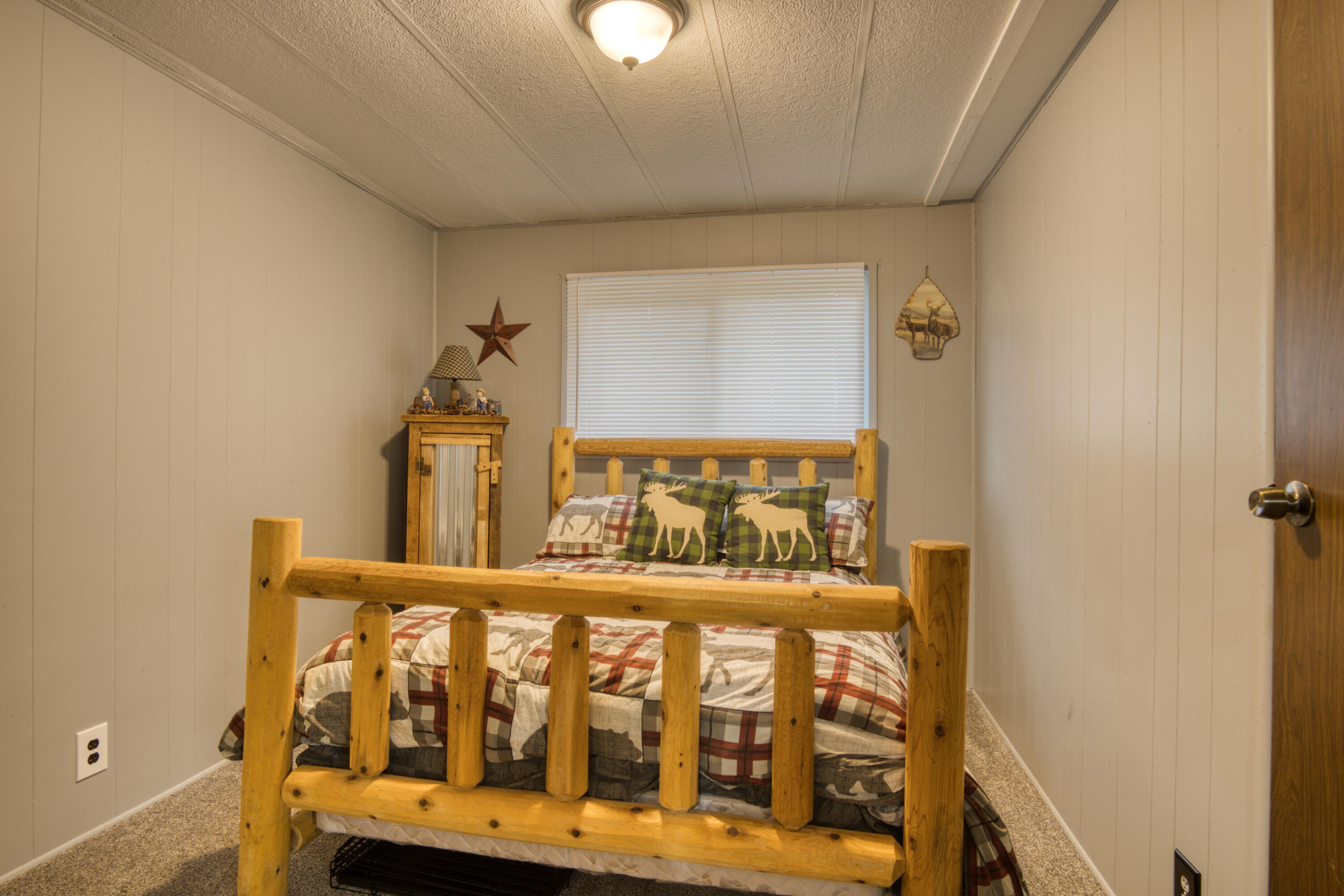 11671 Maple Valley Road Roscommon, MI 48653 - Photo 9 of 19 DSC03848_9