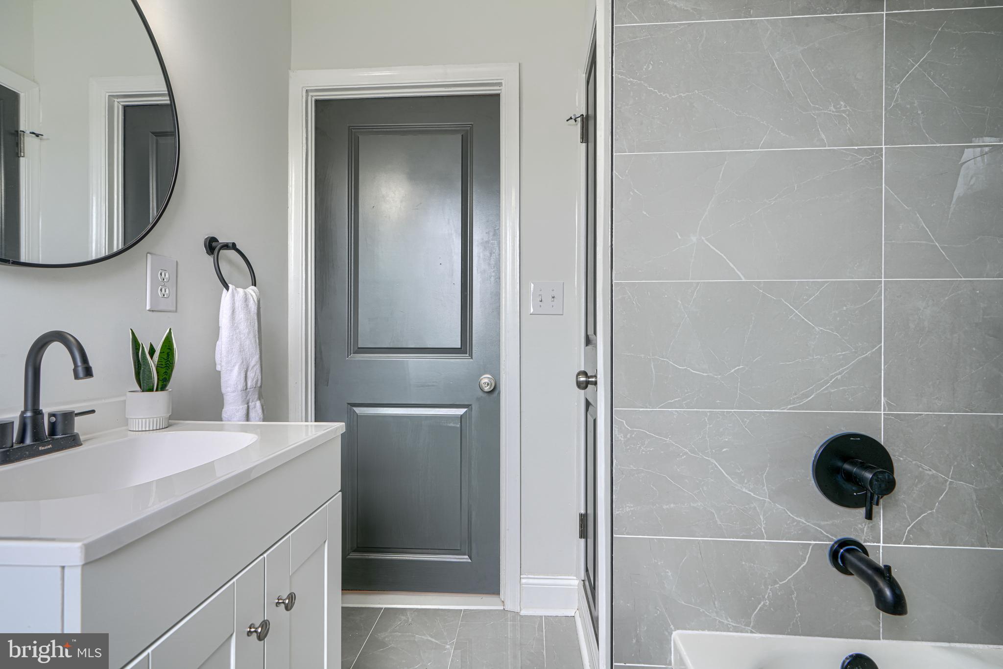 1905 Heathfield Road Baltimore, MD 21239 - Photo 27 of 49