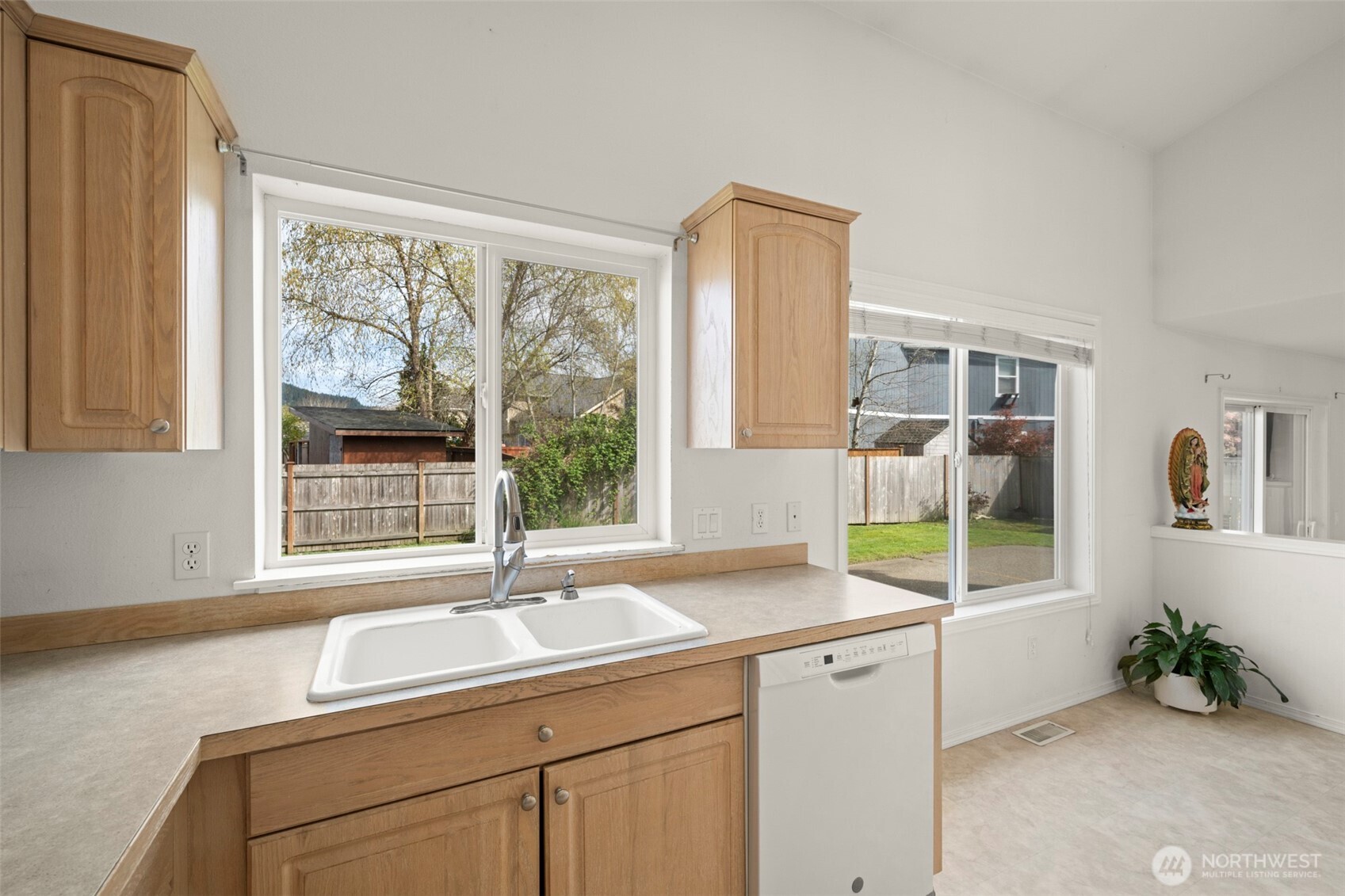 530 Hackmann Street Buckley, WA 98321 - Photo 10 of 37