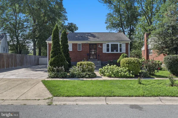 $599,999 | 13105 Hallet Court, Rockville, MD 20853