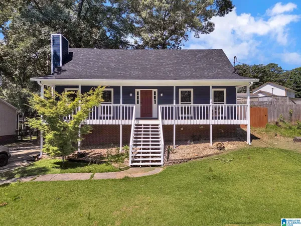 $379,900 | 625 Olde Towne Lane, Alabaster, AL 35007