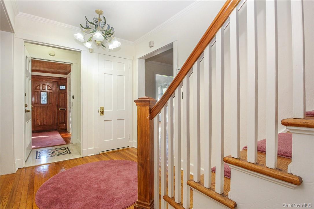237 Coligni Avenue New Rochelle, NY 10801 - Photo 10 of 33 Gallery Image 10