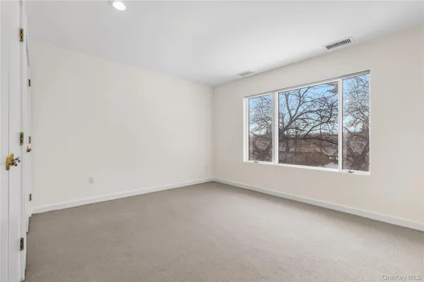 $3,300 | 301 South Ridge Street, Unit 2, Rye Brook, NY 10573