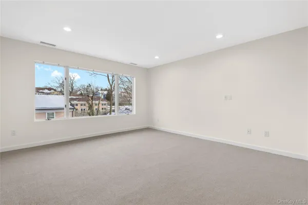 $3,300 | 301 South Ridge Street, Unit 2, Rye Brook, NY 10573