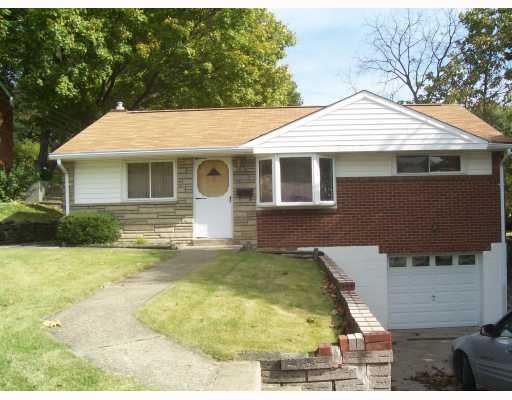 5221 Ranchview Drive Baldwin, PA 15236 - Photo 1 of 11 Exterior Front.