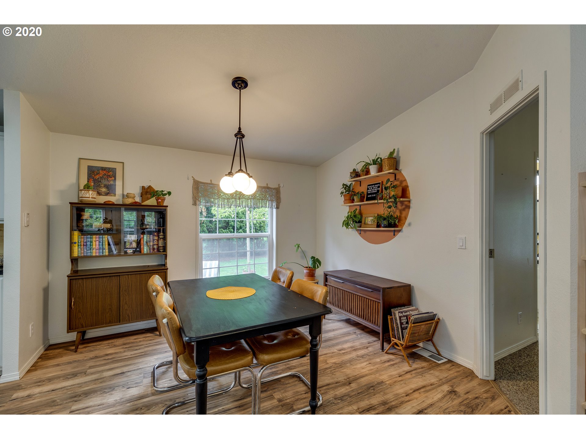 14267 South Caufield Road Oregon City, OR 97045 - Photo 9 of 30 Gallery Image 9