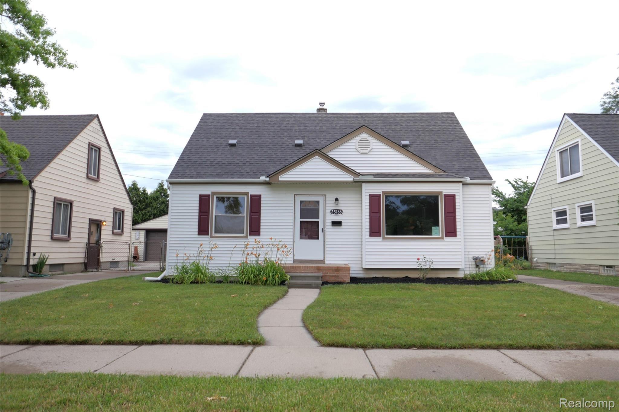 25166 Hayes Road Roseville, MI 48066 - Photo 1 of 27 Hayes - 1.jpg