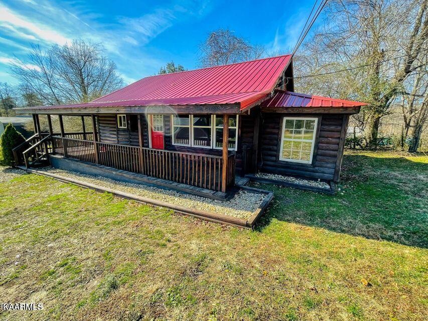 622 Harding Road Jamestown, TN 38556 - Photo 2 of 16