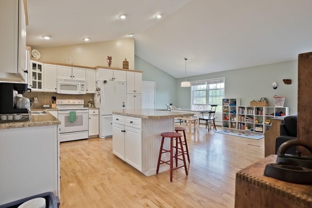 15 Boynton Brook Road Saco, ME 04072 - Photo 6 of 33 Photo