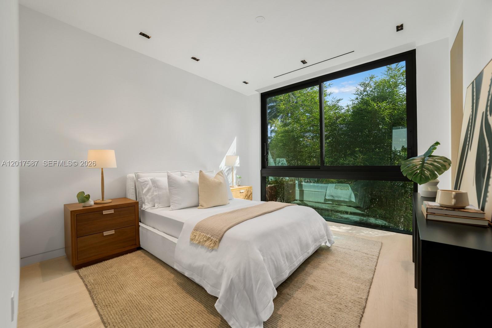 3045 North Bay Road Miami Beach, FL 33140 - Photo 19 of 45