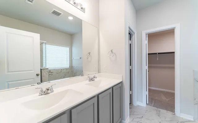 $426,155 | 113 Cougar Hl Drive, Jarrell, TX 76537