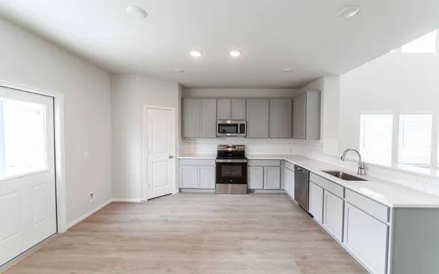 $426,155 | 113 Cougar Hl Drive, Jarrell, TX 76537