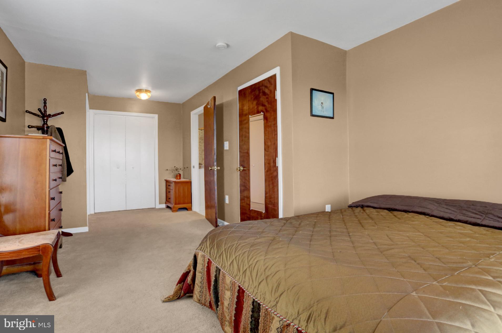 7174 Pine Tree Road Hereford, PA 18056 - Photo 15 of 31 Gallery Image 15