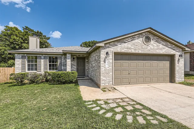 $319,000 | 131 Hilldale Court, Kyle, TX 78640