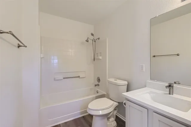 $319,000 | 131 Hilldale Court, Kyle, TX 78640