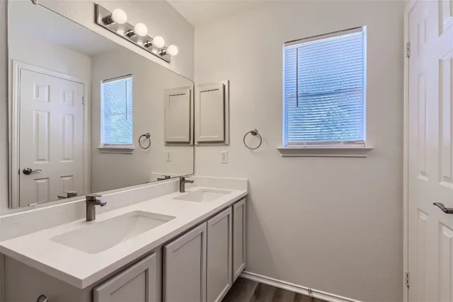 $319,000 | 131 Hilldale Court, Kyle, TX 78640