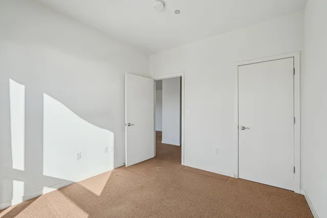 $749,000 | 1522 North Prospect Avenue, Unit 902, Milwaukee, WI 53202