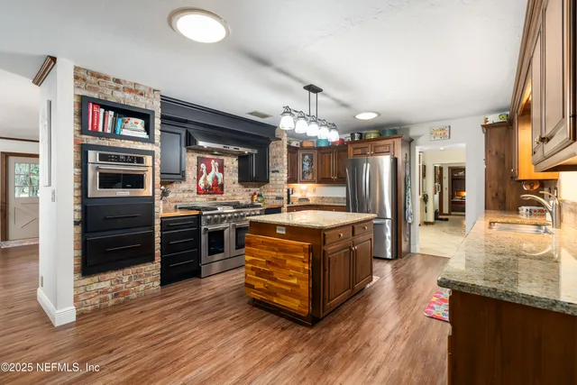 $799,000 | 1925 West Highway 318, Citra, FL 32113