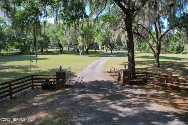 $799,000 | 1925 West Highway 318, Citra, FL 32113