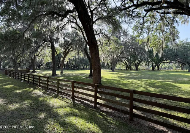 $799,000 | 1925 West Highway 318, Citra, FL 32113