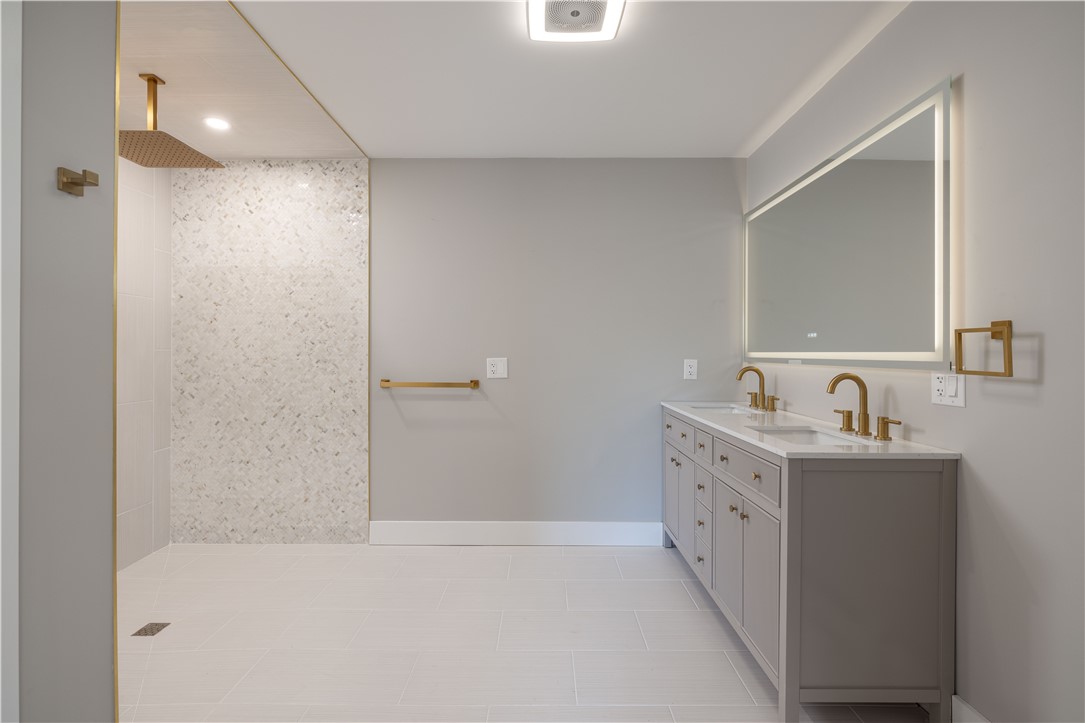 311 Hope Road Cranston, RI 02921 - Photo 16 of 33