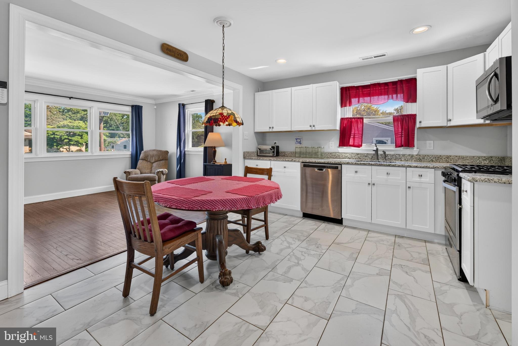 419 Hickory Lane Mount Laurel, NJ 08054 - Photo 9 of 21