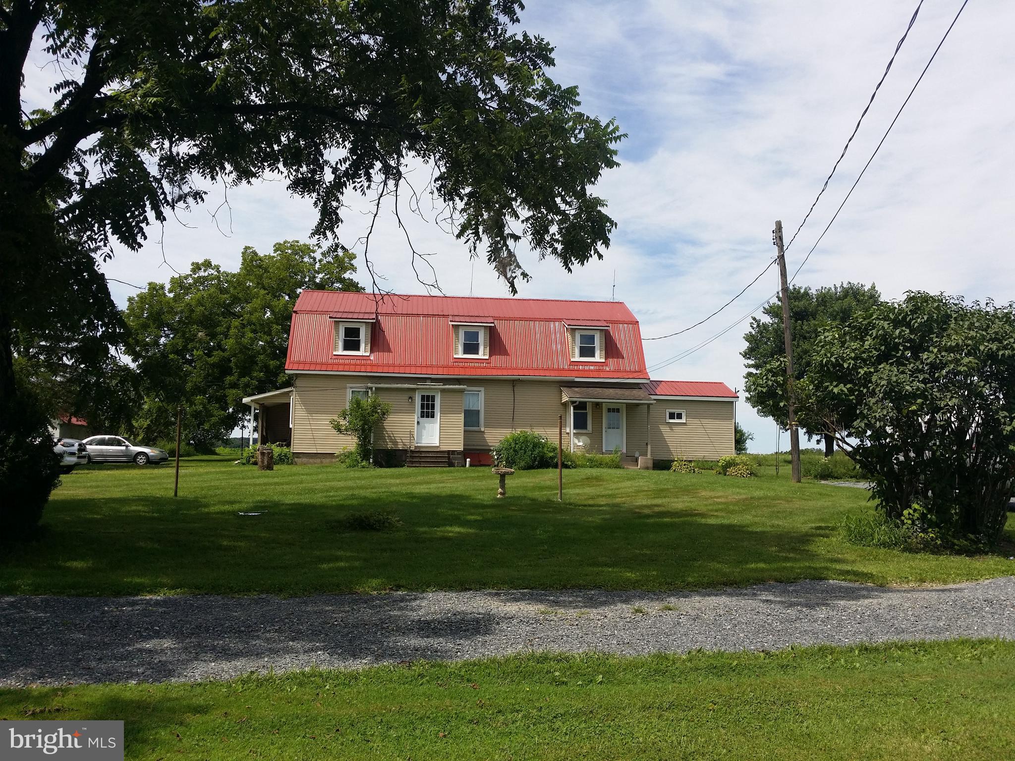 52 Pear Road Mohrsville, PA 19541 - Photo 2 of 11 Front View of Farmhouse Apartment