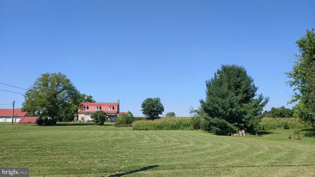 $1,200 | 52 Pear Road, Mohrsville, PA 19541