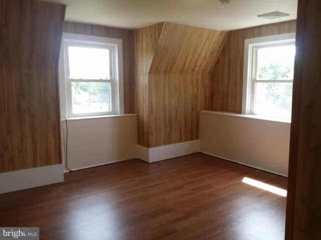 $1,200 | 52 Pear Road, Mohrsville, PA 19541