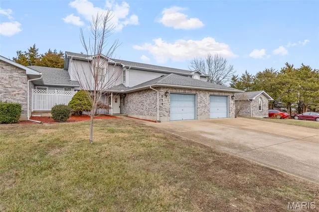 $175,000 | 214 Holly Tree Lane, Farmington, MO 63640
