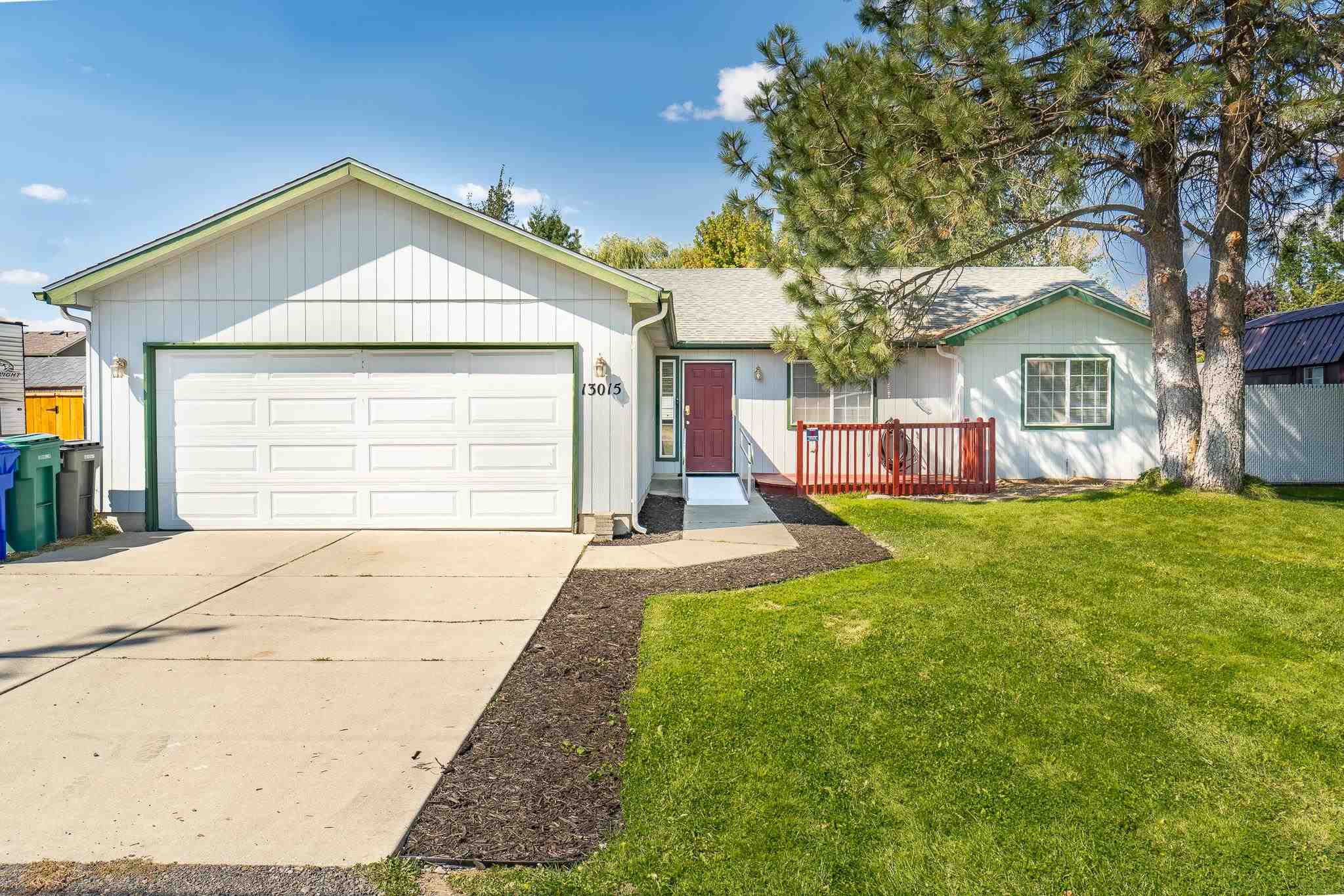 13015 North Yale Road Mead, WA 99021 - Photo 1 of 39 Gallery Image 1