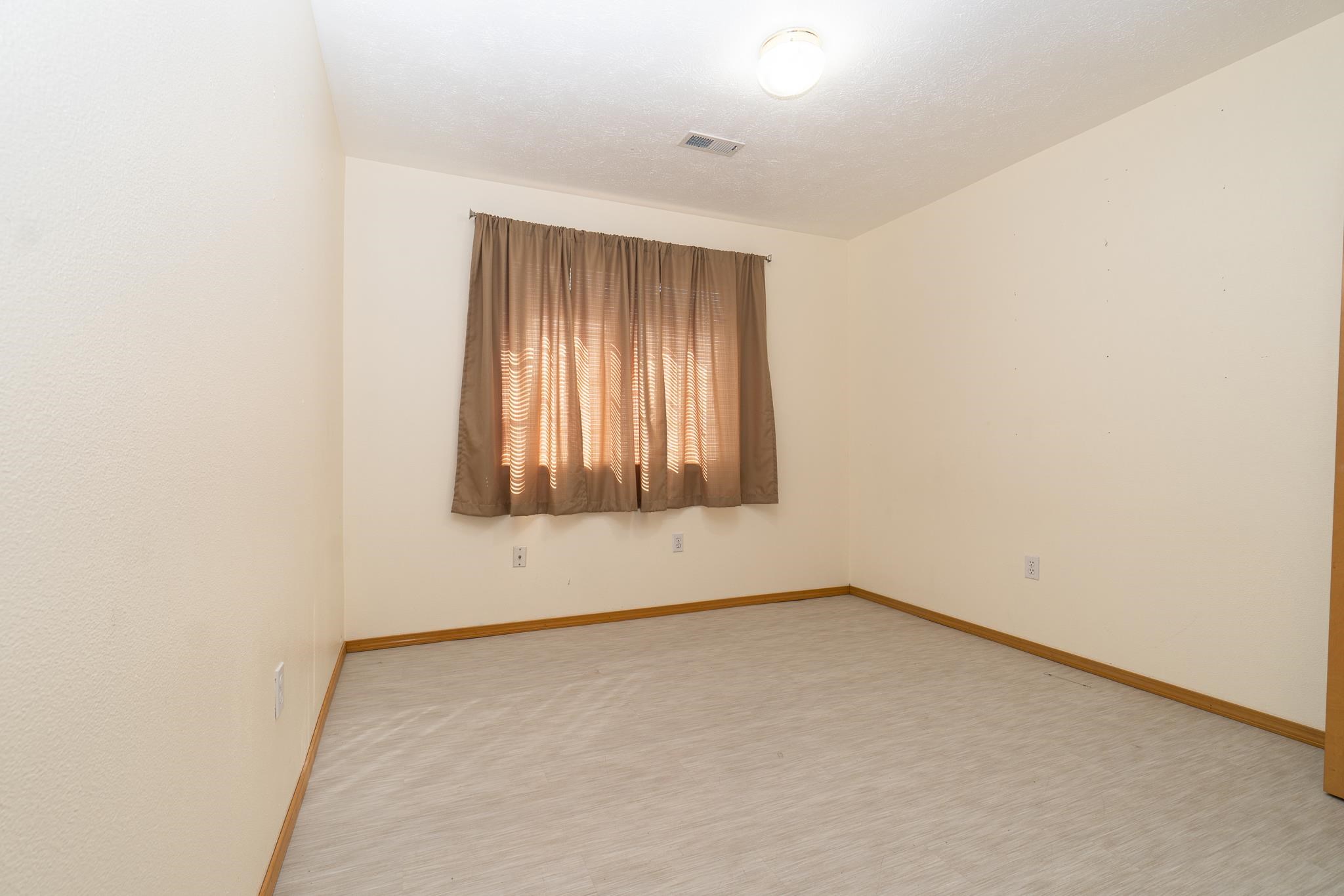 13015 North Yale Road Mead, WA 99021 - Photo 15 of 39 Gallery Image 15