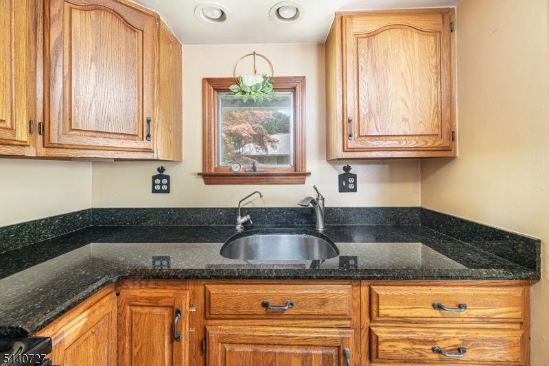 78 Woodlawn Road Sparta, NJ 07871 - Photo 16 of 45 Gallery Image 16