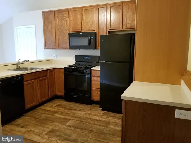 $324,900 | 9211 Azure Court, Unit 202, Manassas, VA 20110