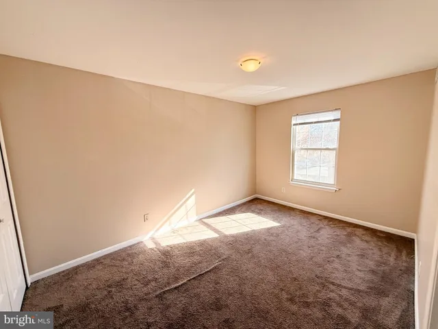 $324,900 | 9211 Azure Court, Unit 202, Manassas, VA 20110