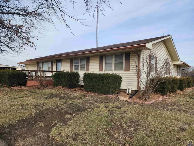 $375,000 | 763 Rd T, Hartford, KS 66854